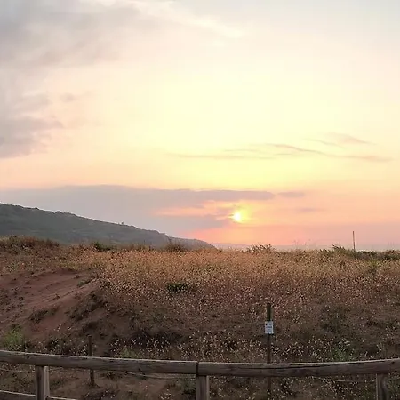 Entero Con Desayuno Incluido Y Parking Gratuito, A 3 Km De Playa Con Aire Acondicionado شقة